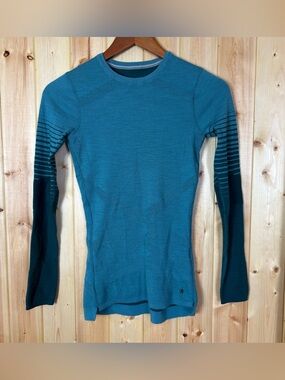 Smartwool women’s intraknit thermal baselayer size small camp hiking outdoors